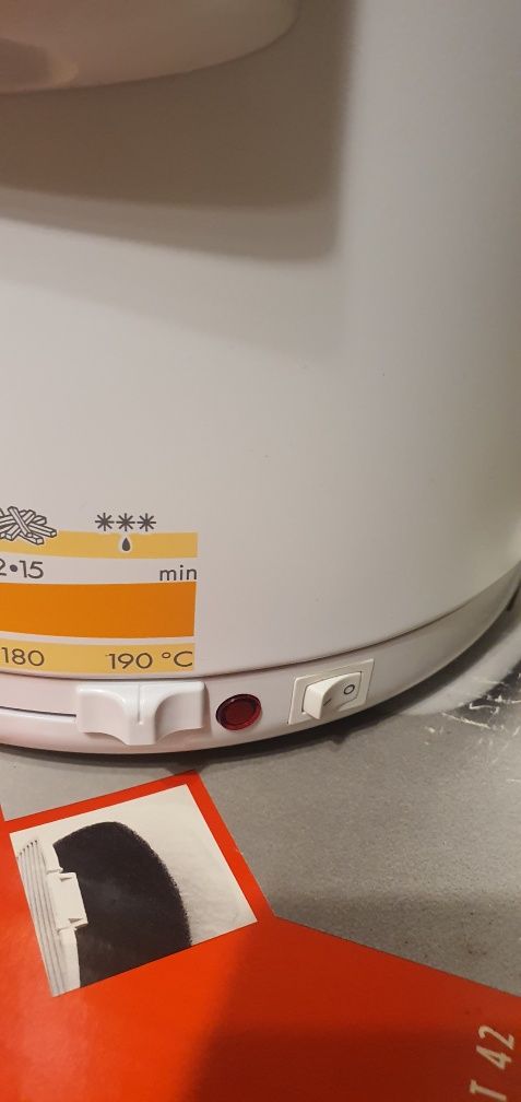 Nowa nie używana frytkownica Moulinex.