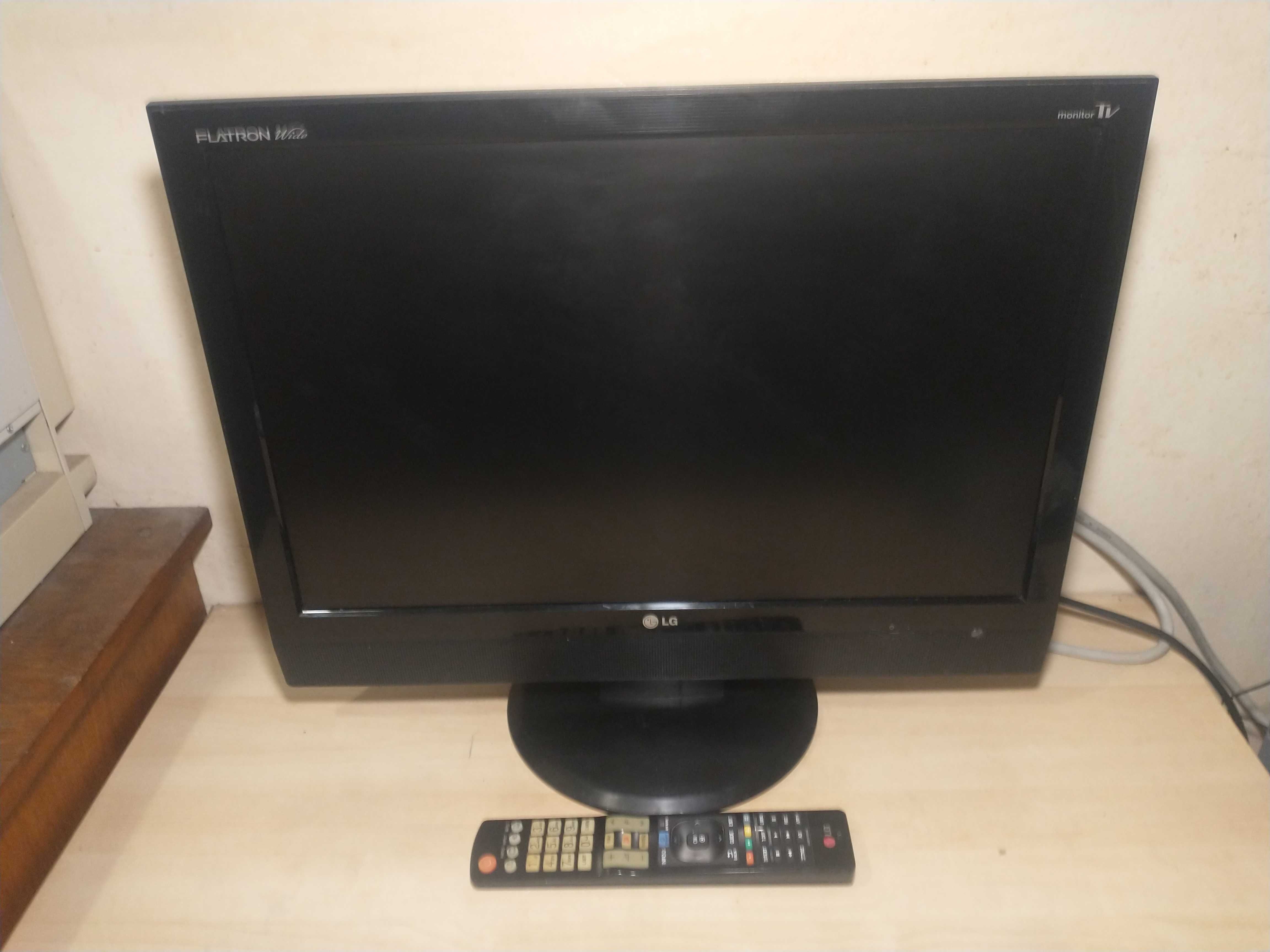 Monitor LCD LG Flatron M228WA-BZ, 22 cale, 1680x1050, DVI/D-SUB/SCART