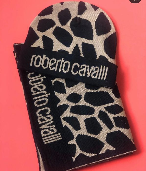 Подарочный набор ( шапка +’шарф ) Roberto Cavalli оригинал
