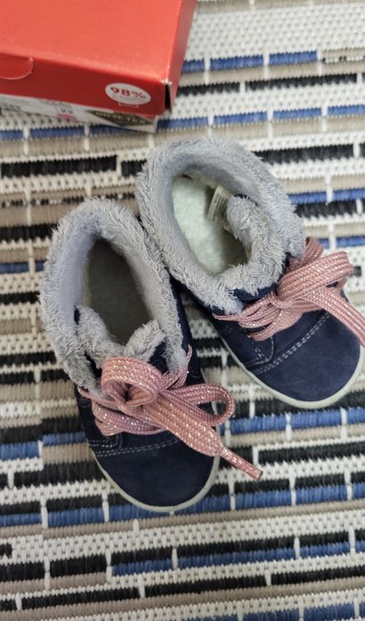 Zimowe buty SUPERFIT dla dziewczynki rozm 22