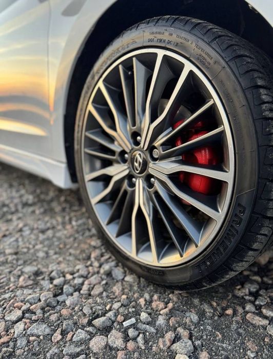 Оренда авто Hyundai Elantra 2600 неділя