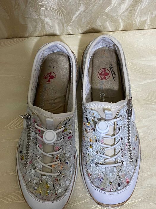 Жіночі кросівки Rieker , р.38