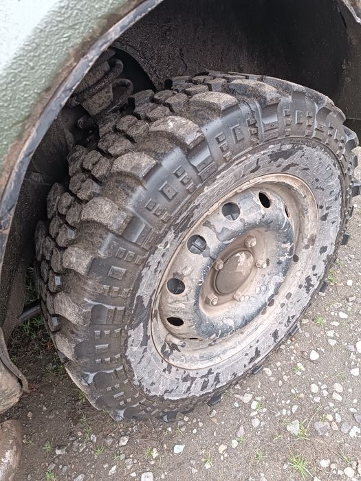 Нива Ваз 21214       .