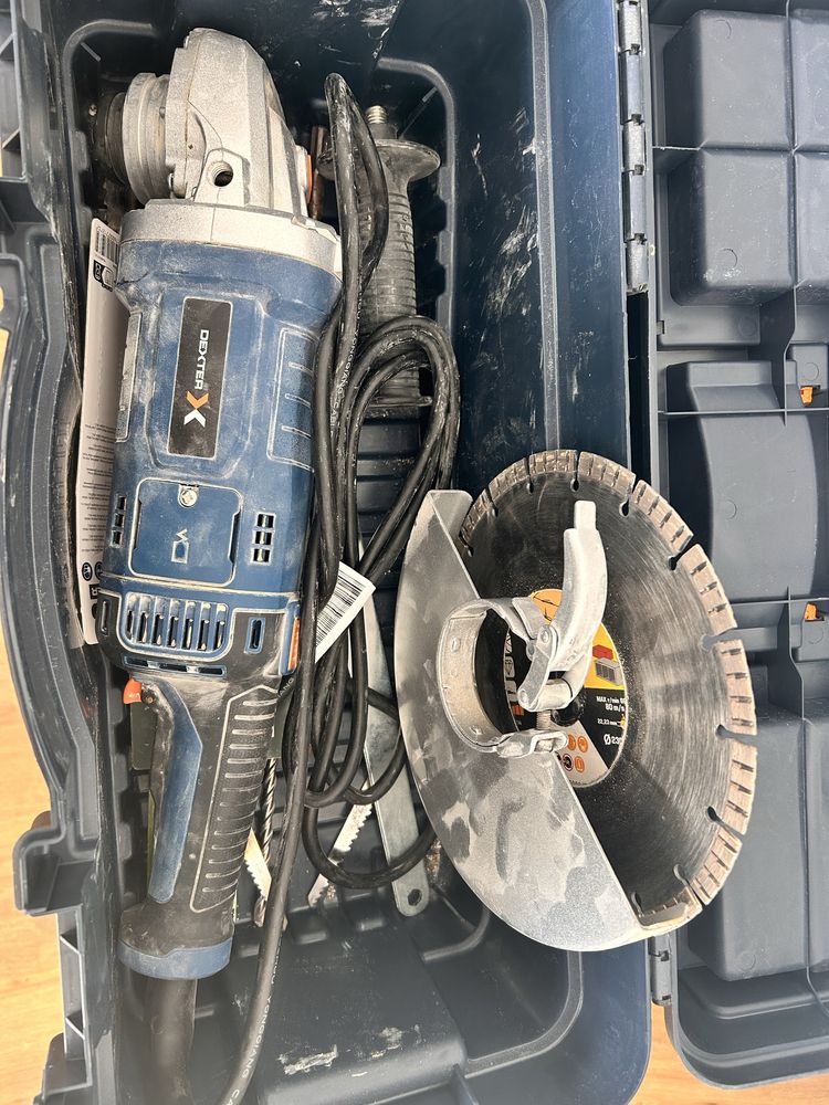 Rebarbadora com fio 230mm