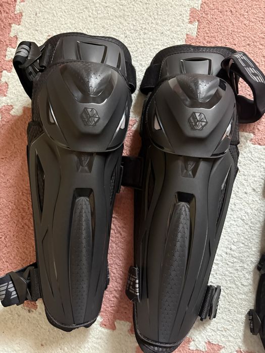 Комплект мото-захисту SCOYCO K50H50, розмір L. Новий, у чохлі.