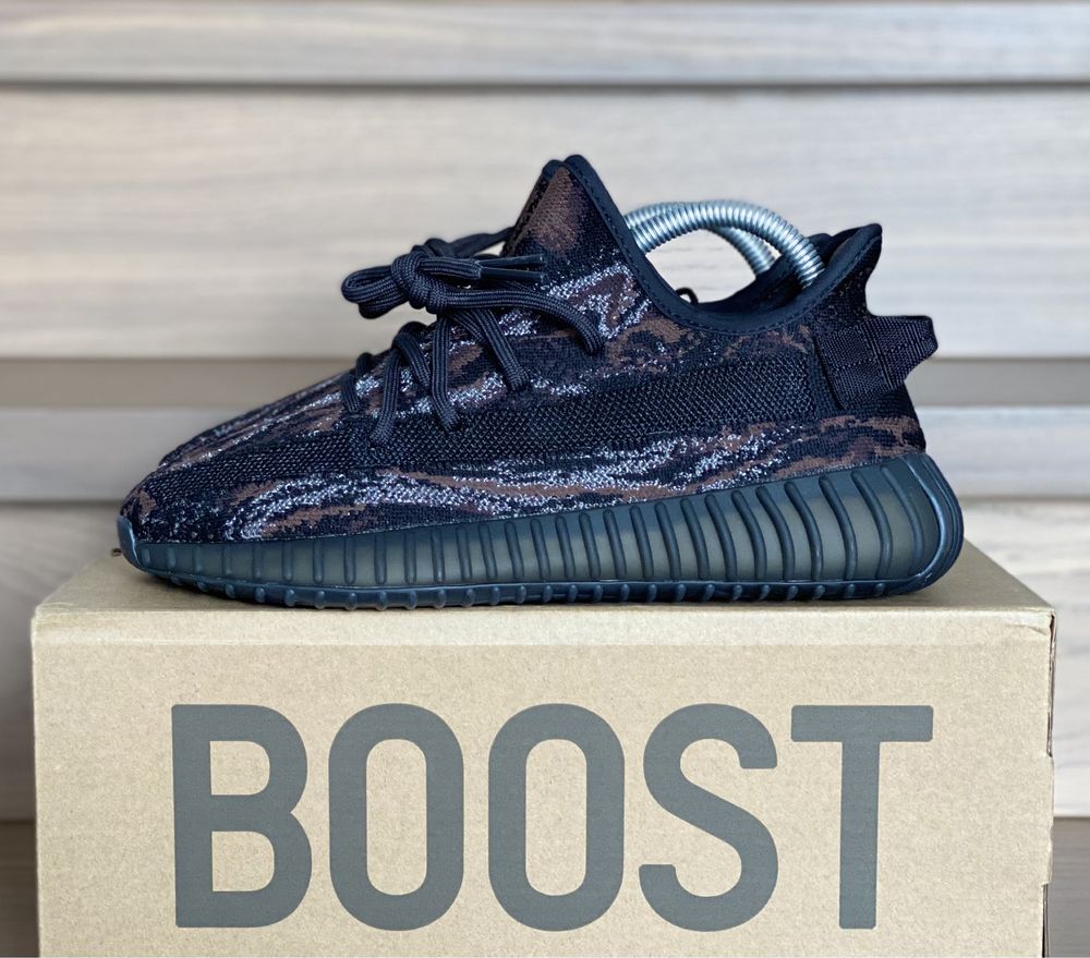 Yeezy 350 us10,5 MX Rock original adidas boost оригинал 500 700 44