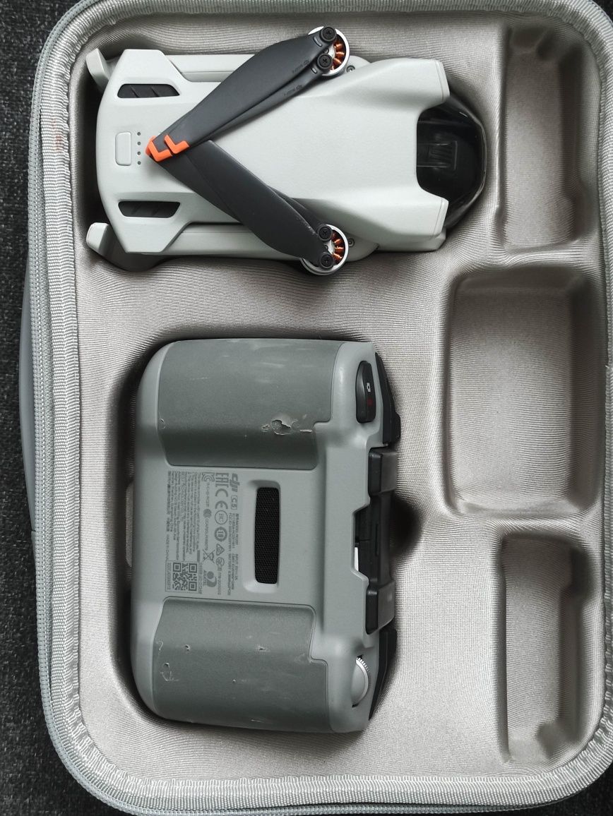 Dron mini 3 tylko 19 cykli plus walizka