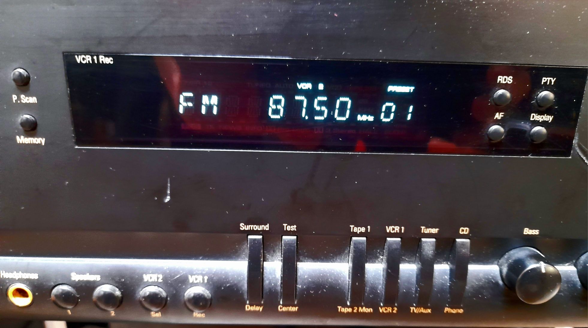 Ресівер 5.1 HARMAN KARDON AVR 21