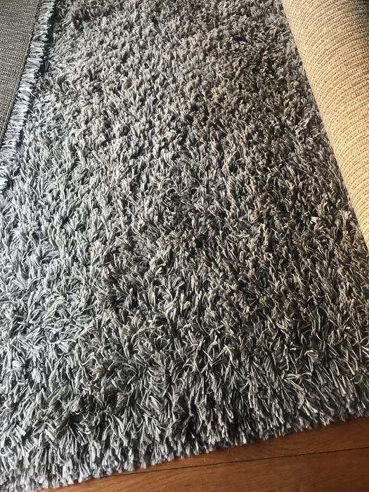 Carpetes castanhas/cinzas