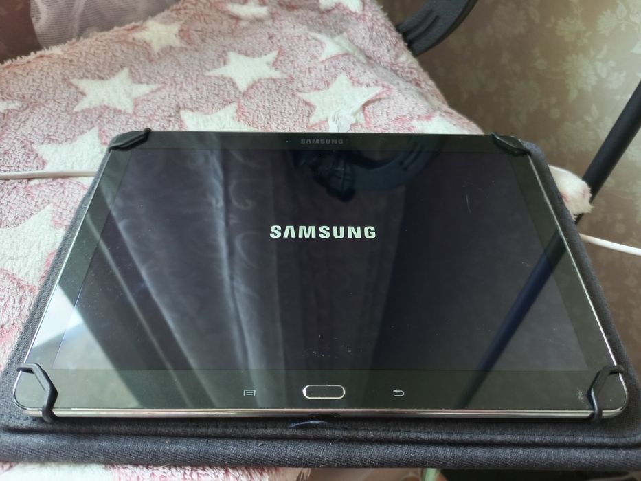 Планшет Samsung Galaxy Note 10.1 (2014) SM-P601
Samsung планше