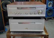 Pilne Hi end  Accuphase Luxman C  08.  25 kg  Preamp