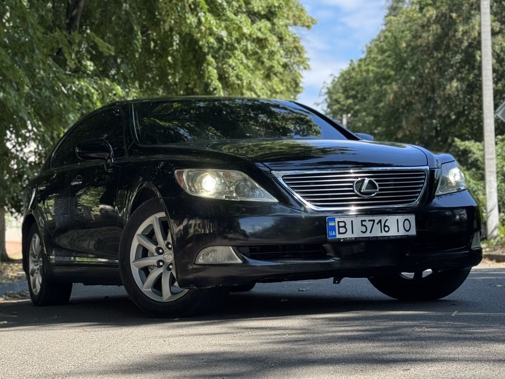 LEXUS LS460Long Дотяжки, Клімат, Ел сидіння, Будь яке переоформлення