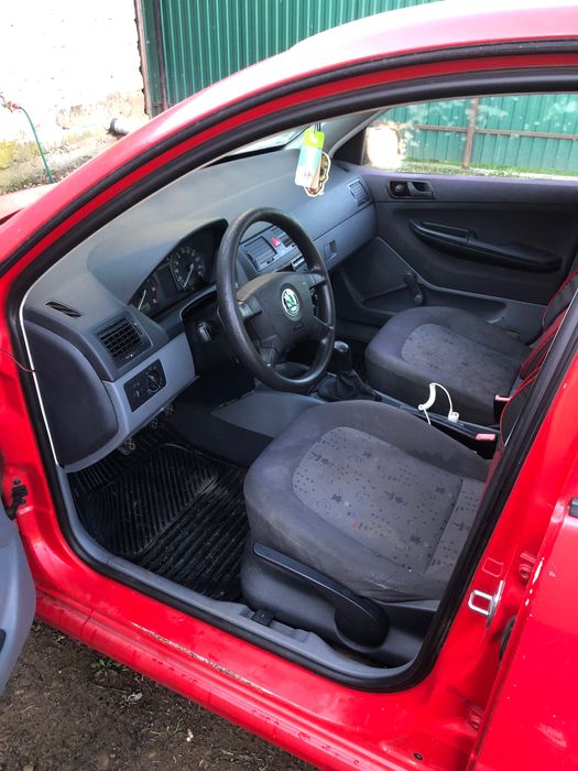 Шкода фабія 1.4мпі