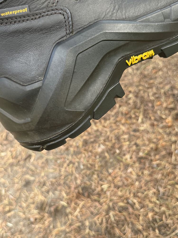 Buty Demar skórzane trekkingowe