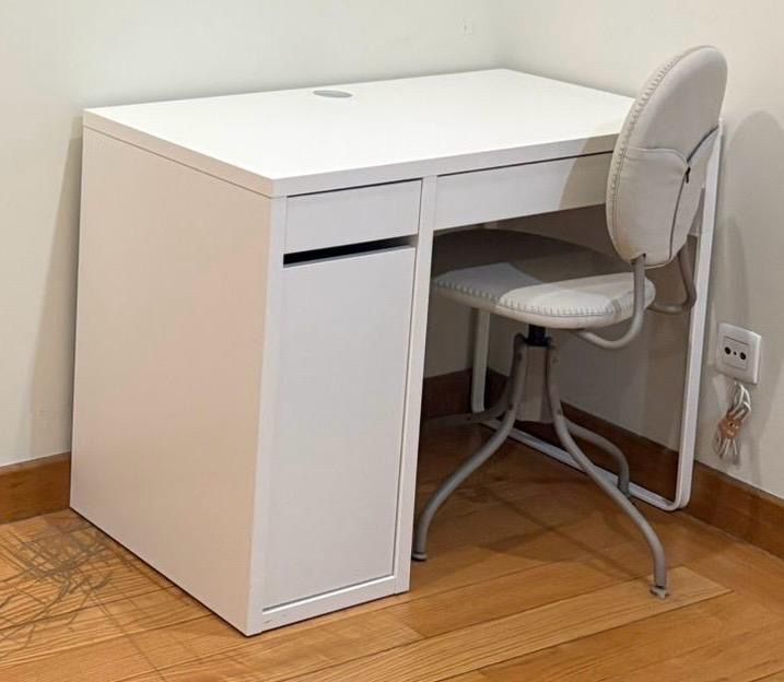 Vendo secretária + cadeira IKEA