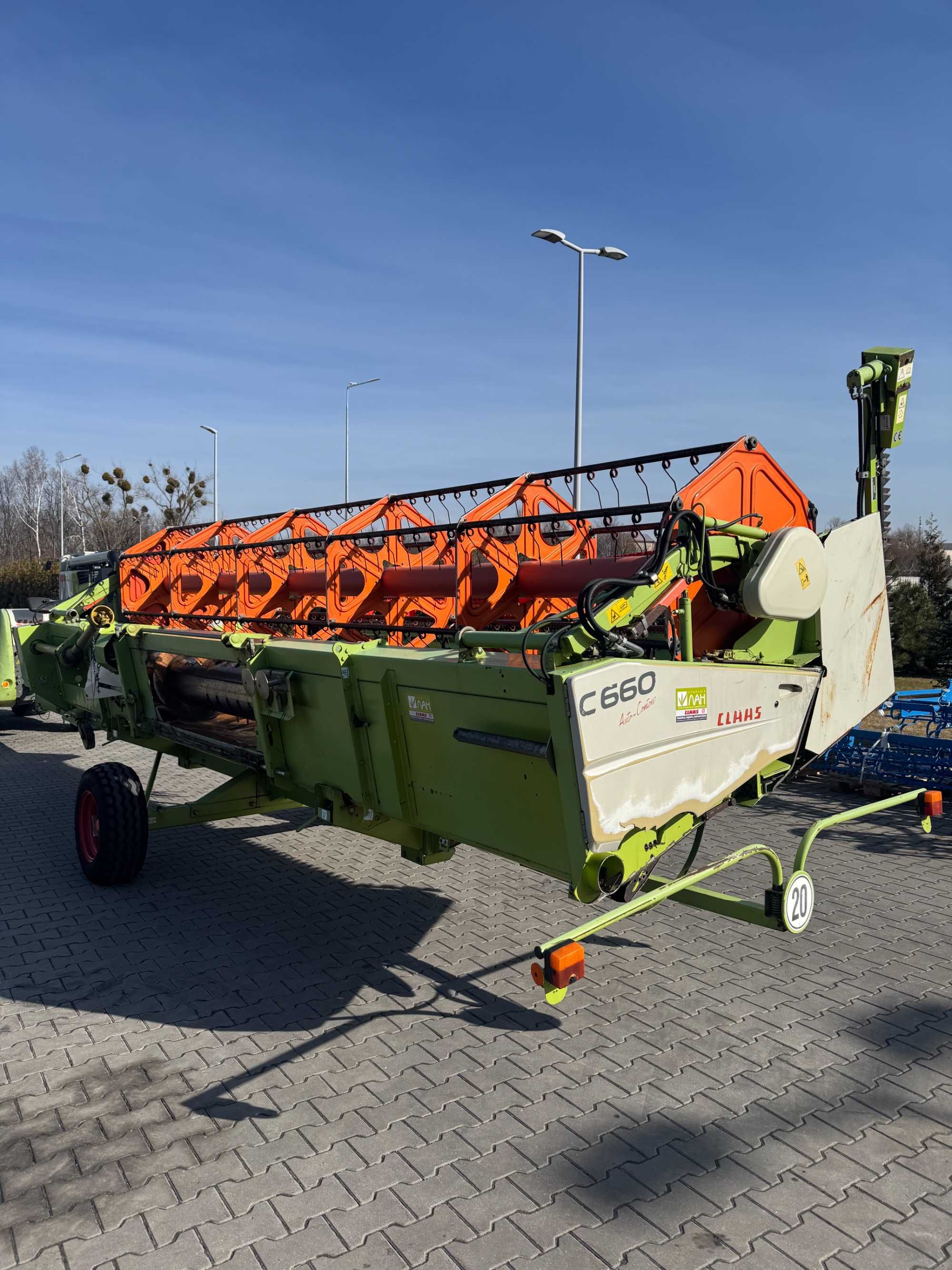 Зернозбиральний комбайн CLAAS TUCANO 430 з жниваркою CLAAS C660