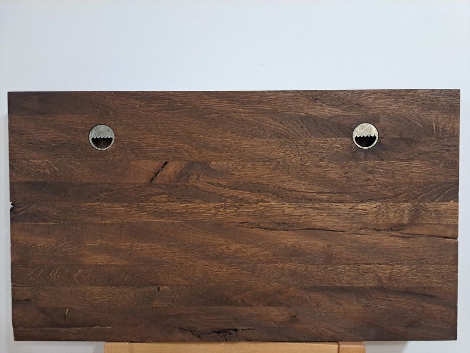 Abstrakcyjna dekoracja z drewna – hipnotyczny wzór 3D