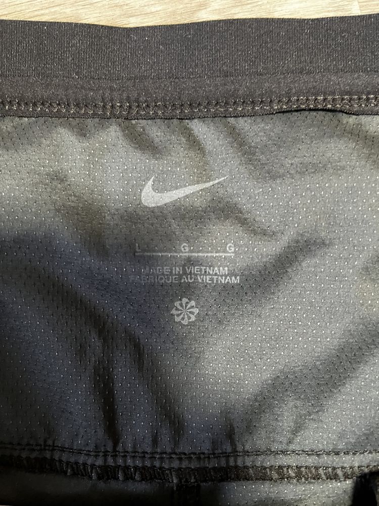 Продам мужские штаны Nike Trail, размер L