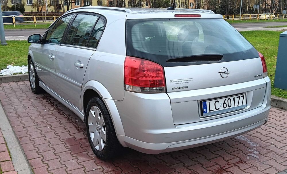 Opel Signum 1.9 CDTi 120 kM 2006 (Vectra C)