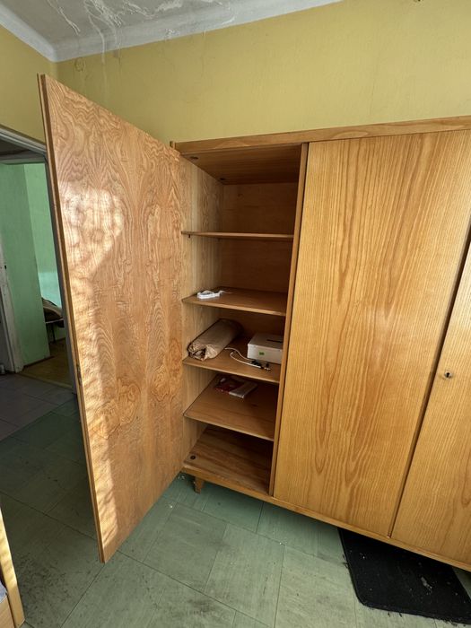 Szafa trzydrzwiowa PRL