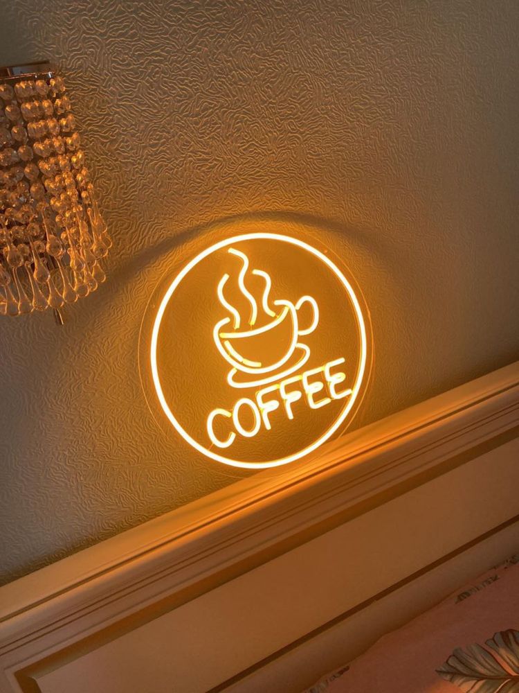 Продаються неонові вивіски Coffee Scrooge