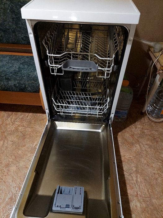 Продам посудомийну машину. Гарному стані. Від одного хазяїна.  Німеччи