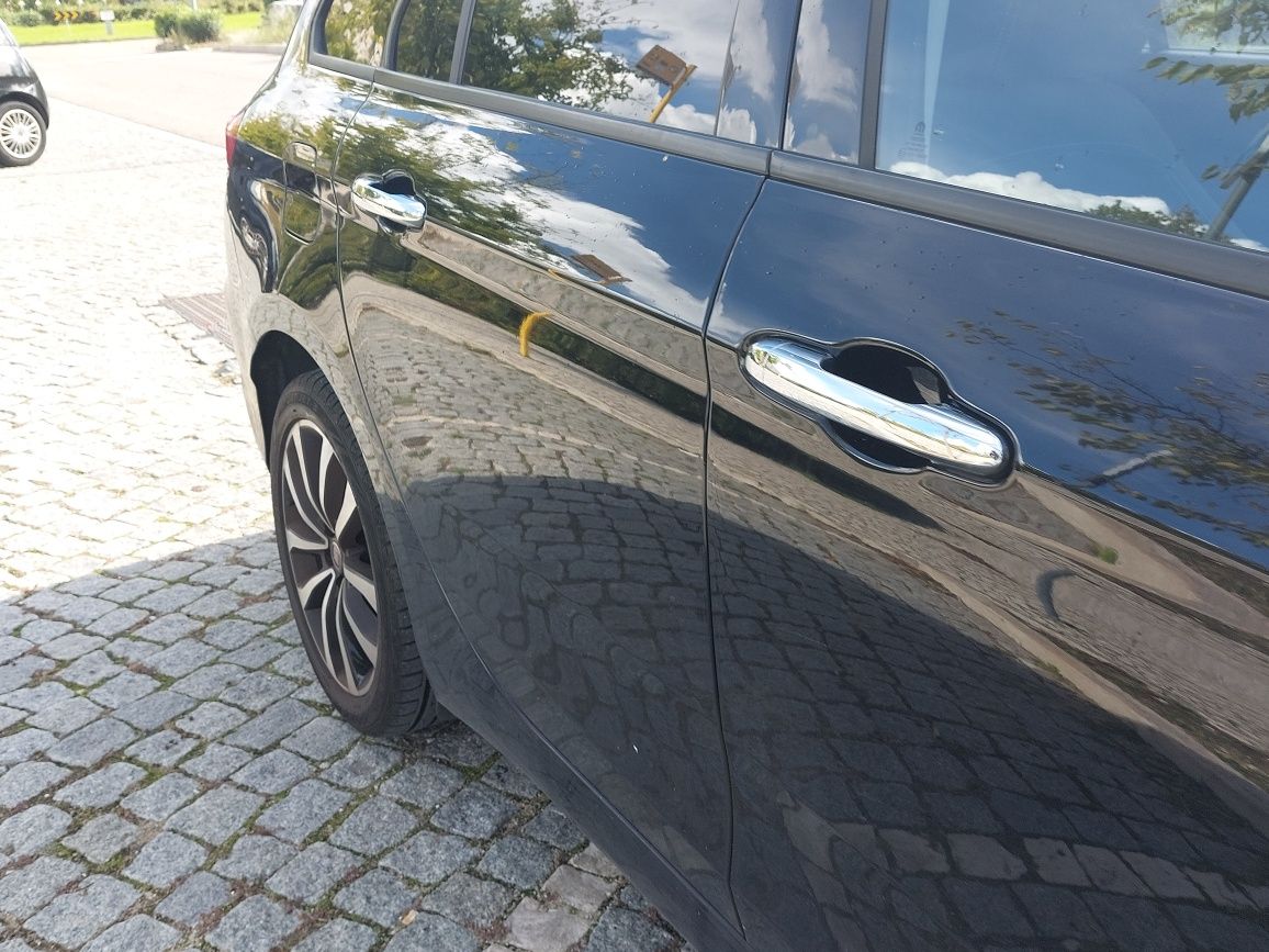 Fiat Tipo SW 1.3.M-Jet Lounge Tech 2019