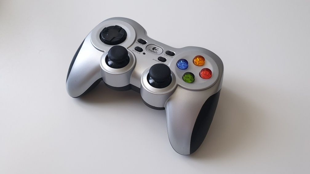 Pad kontroler PC logitech F710