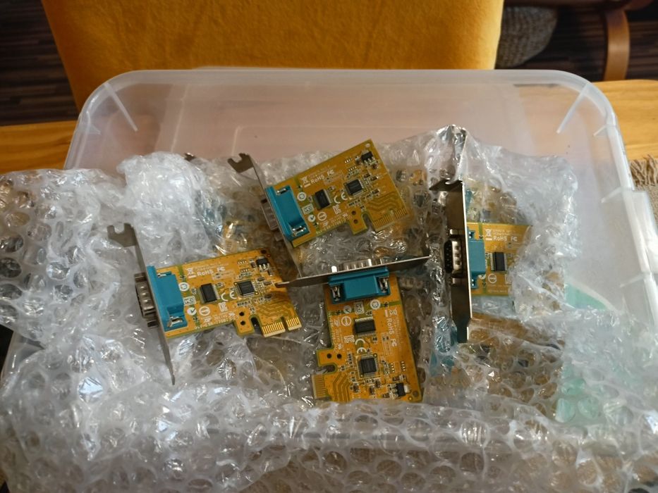 Karta rozszerzeń Sunix seria 6427A PCI-Express x1