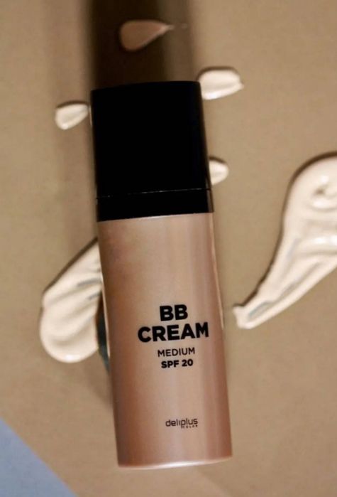 Тональний ВВ крем для обличчя з SPF20 Deliplus 50ml. Іспанія.