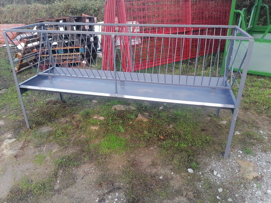 Comedouro central 2m