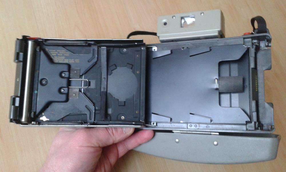 Zabytkowy Polaroid 320