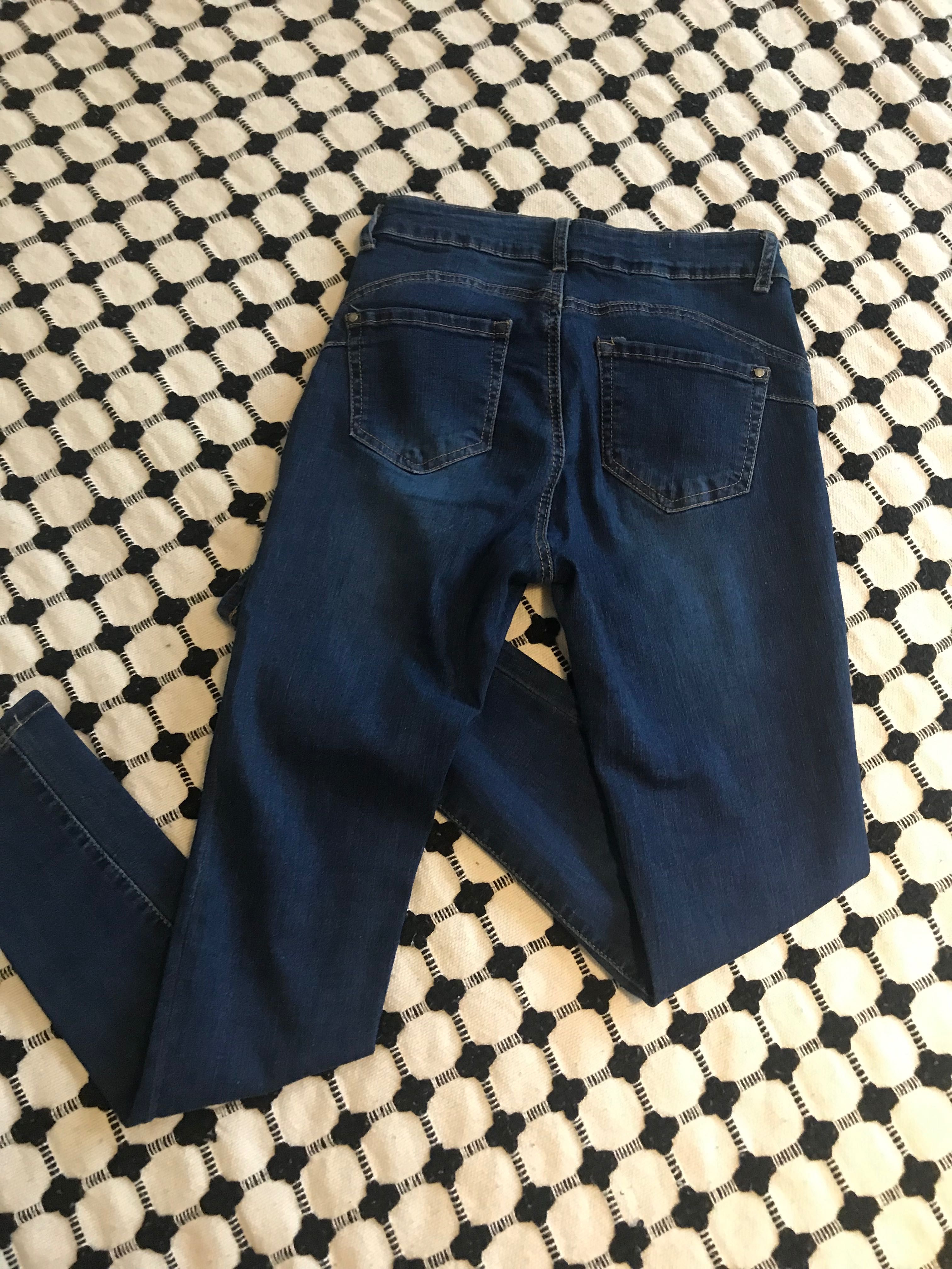 Nowe spodnie jeansy push-up 36 S