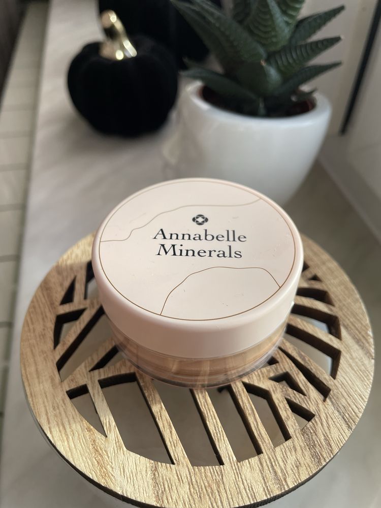 Podkład mineralny kryjący Anabelle Minerals Pure Medium Coverage