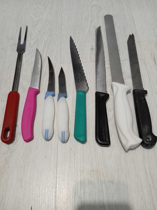 Кухонний інвентар - Ножі різні