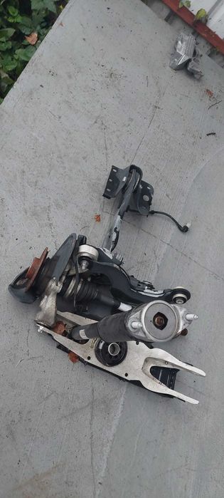 MERCEDES A W177 A45 AMG zwrotnica wahacz polos lewa strona tyl kpl