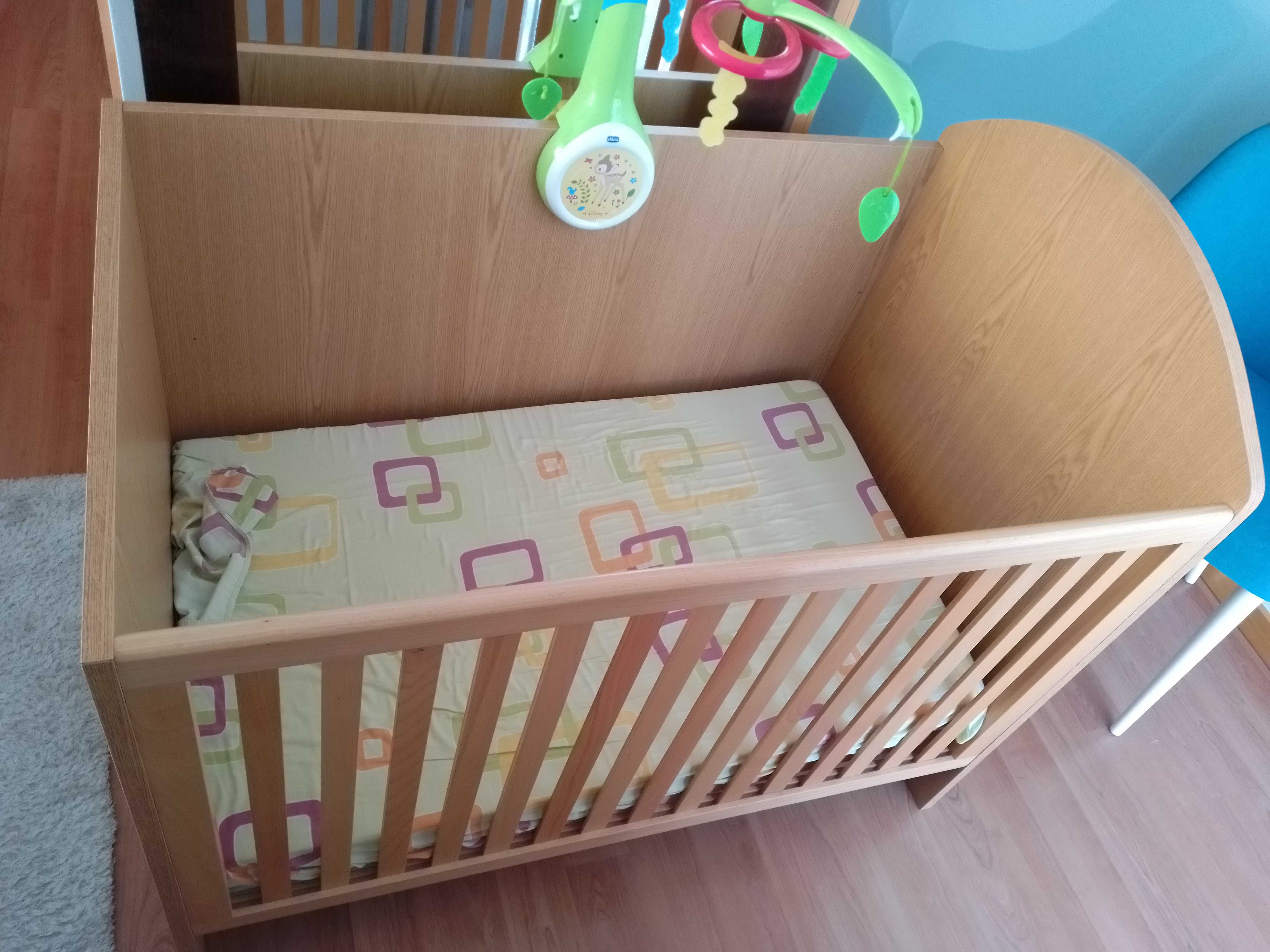 Cama berço de bebé
