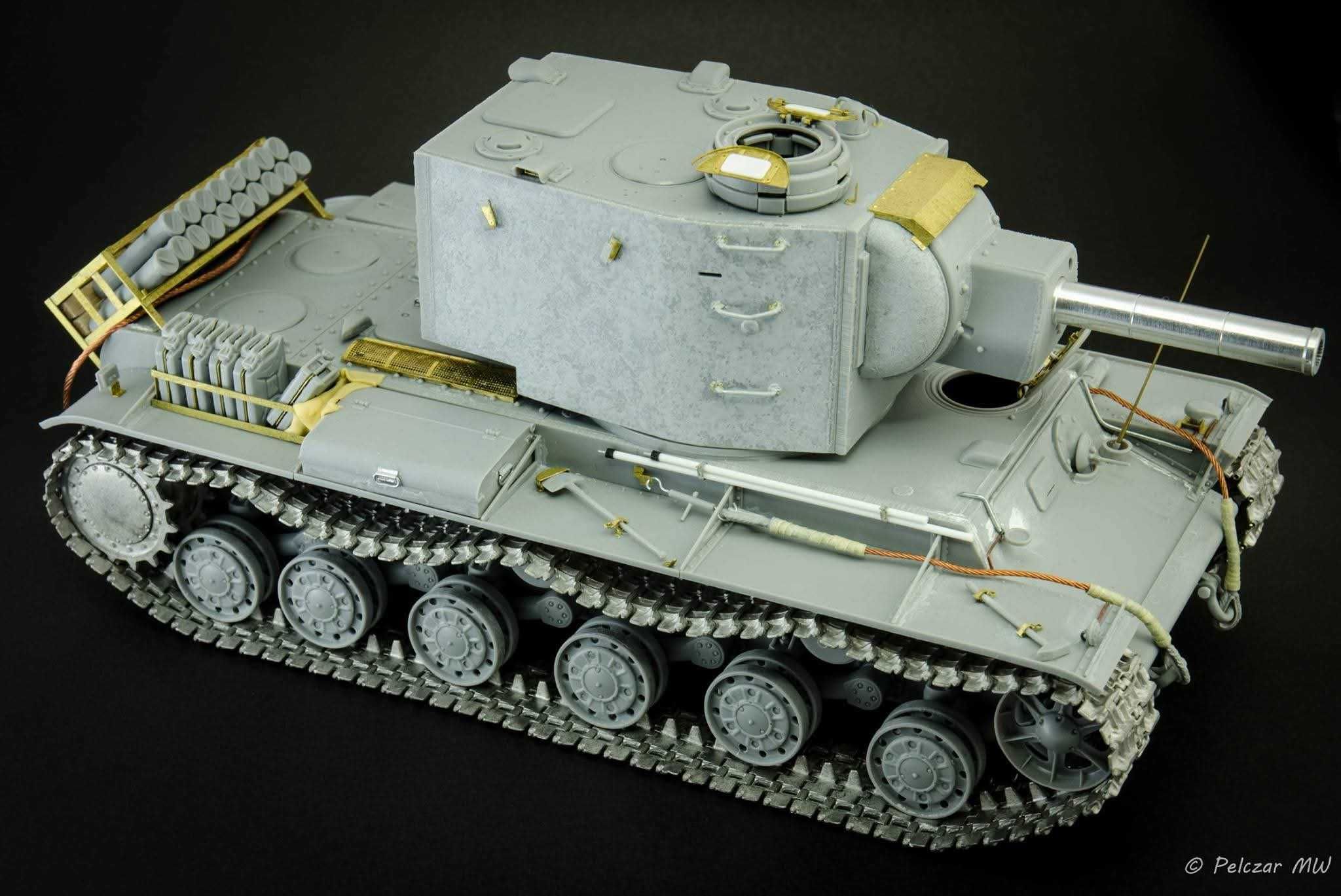 Diorama, model KV-II 754(r) 1:35
