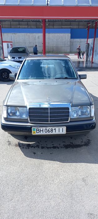 Mersedes w124 E 230