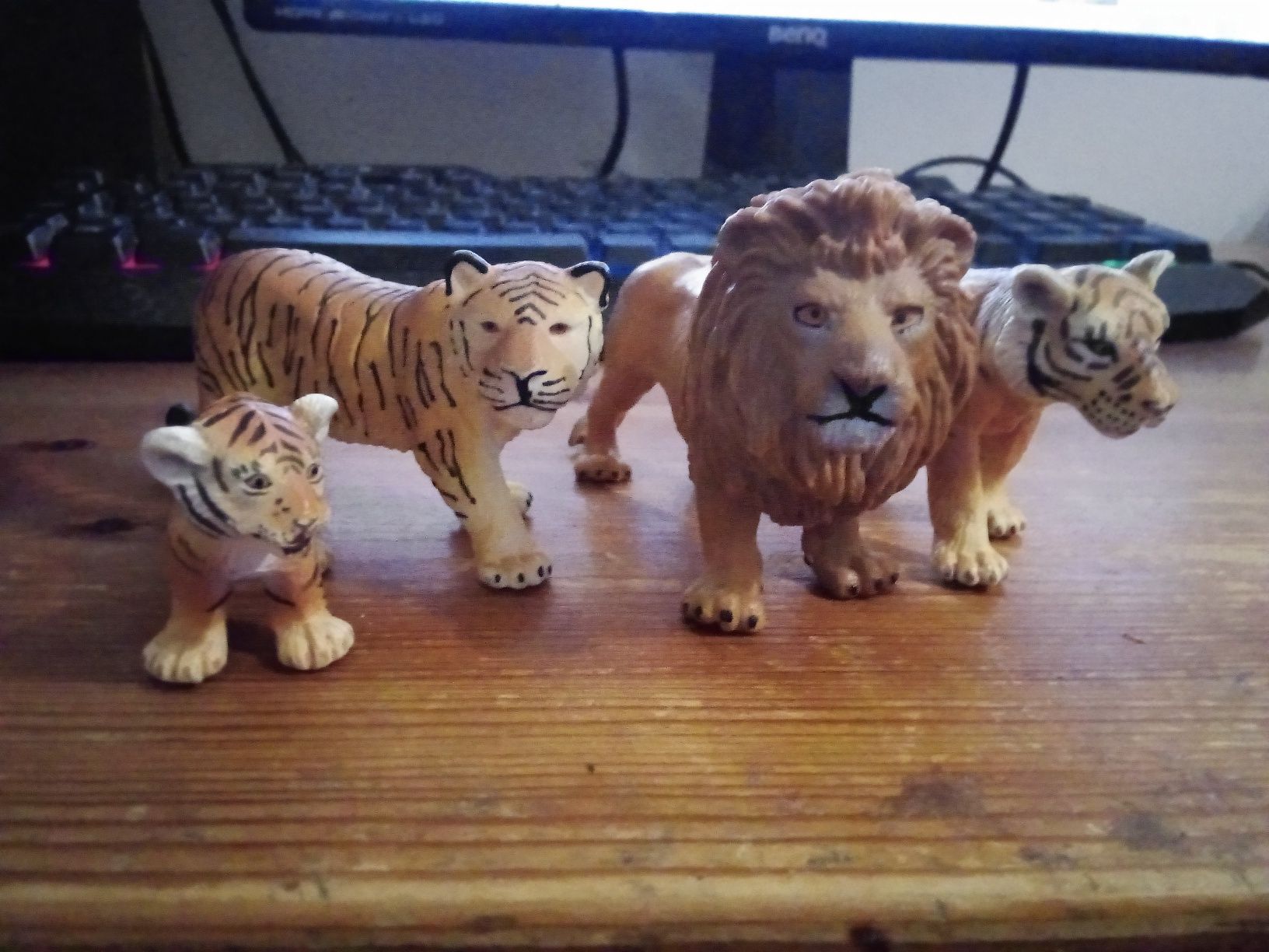 Colecao de miniaturas de animais