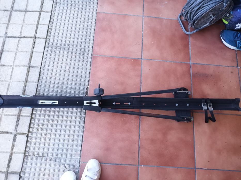 Vendo Suporte de Bicicleta para Automóvel