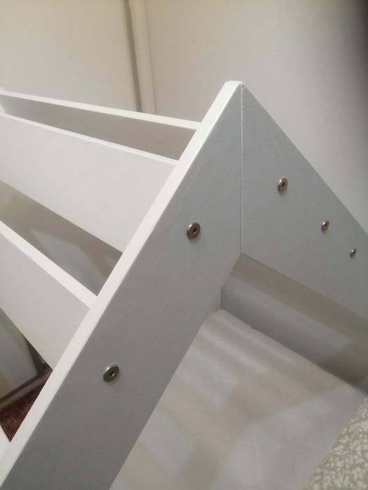 Łóżeczko domek Smartwood + materac 140×70 – jak nowe, biały