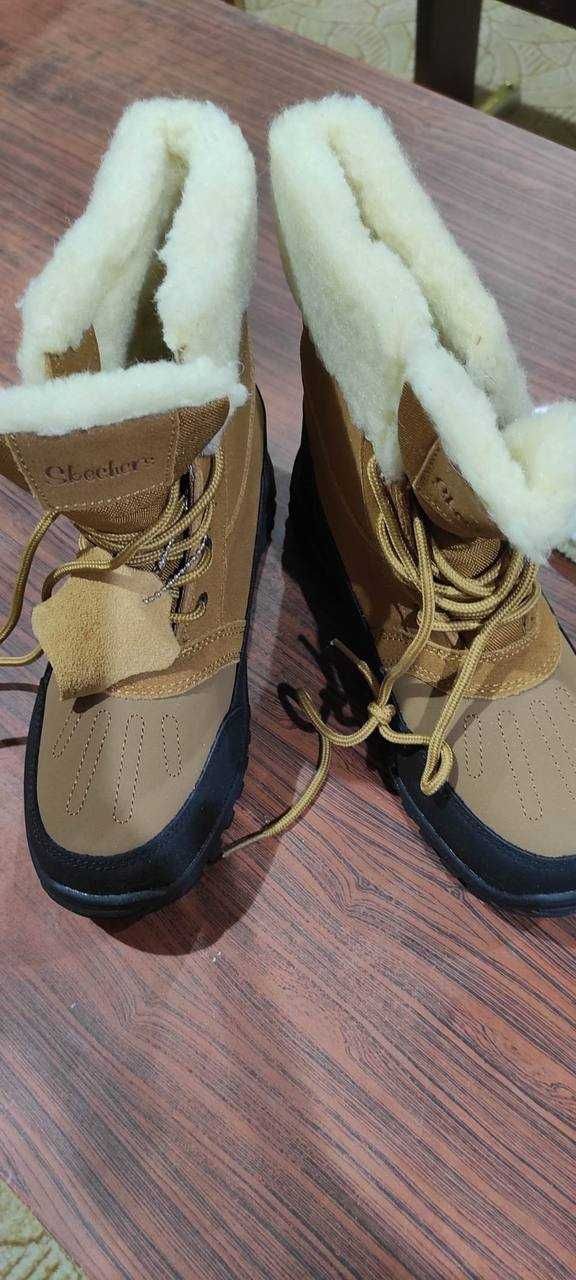 Зимове взуття Skechers