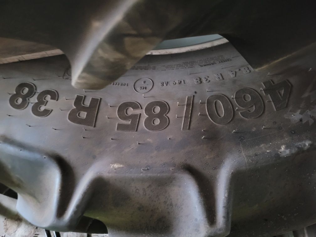 Koła Valtra komplet 460/85 r38 Jak NOWE