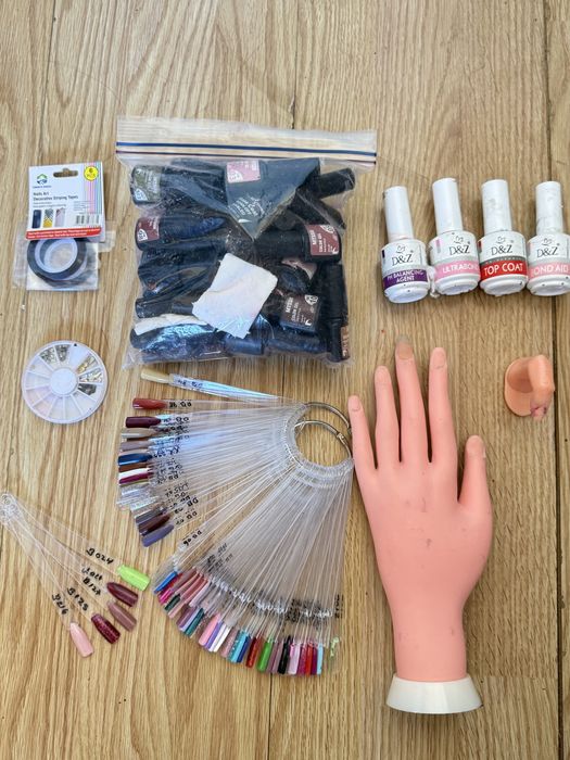 material de unhas ,gel e acrilico