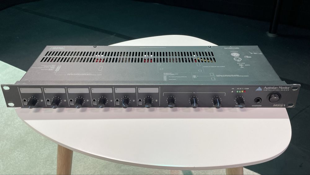 Australian Monitor MX61