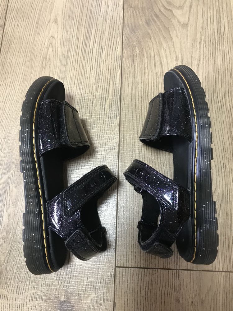 Босоніжки сандалі Dr Martens AW501  romi y 37 p оригінал