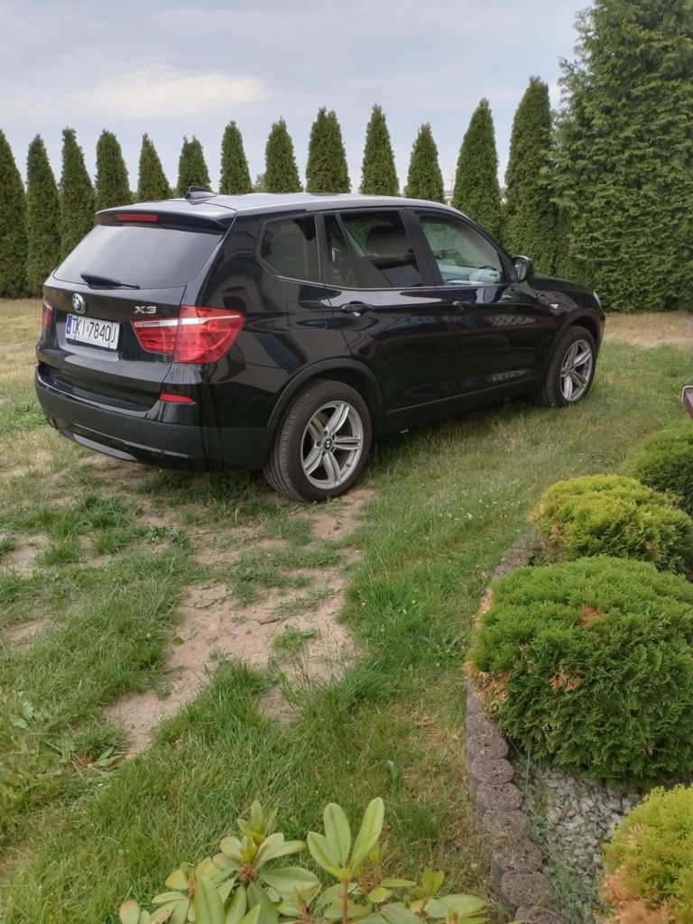 Czarne BMV X3 ,2011r
