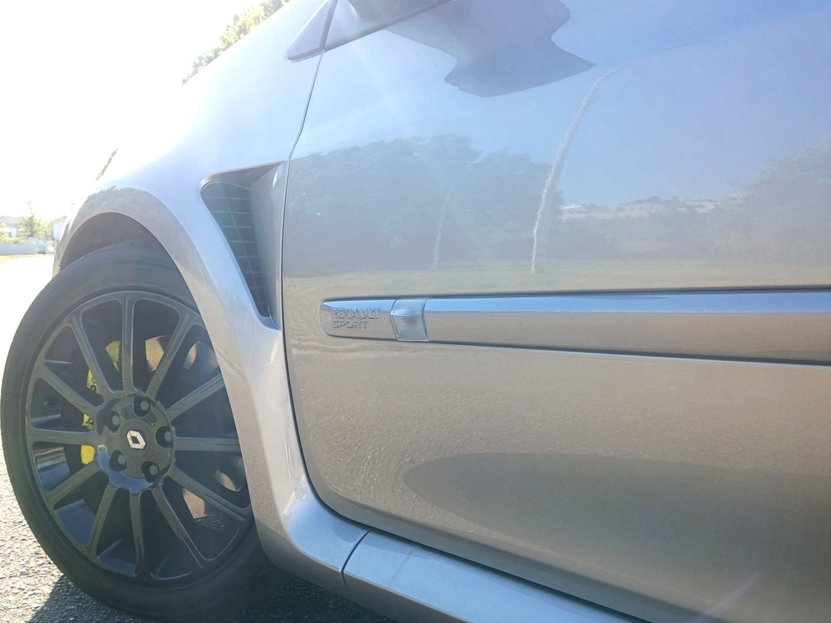 Renault Clio III RS by Renault Sport