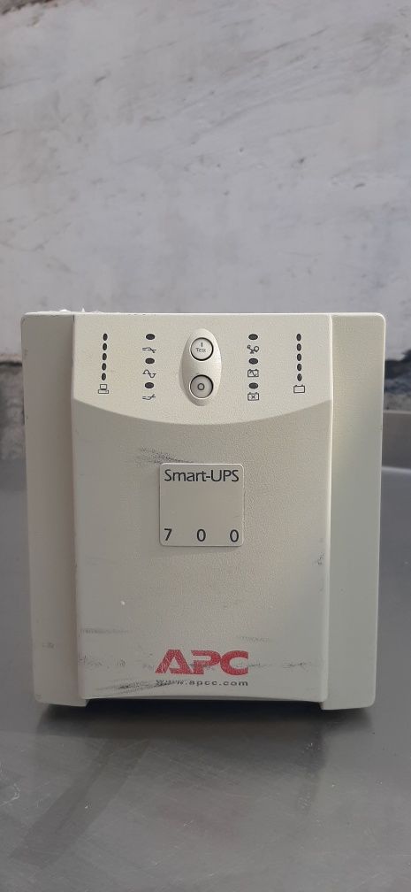 Бесперебойник. Преобразователь 220 / 120.  Smart UPS